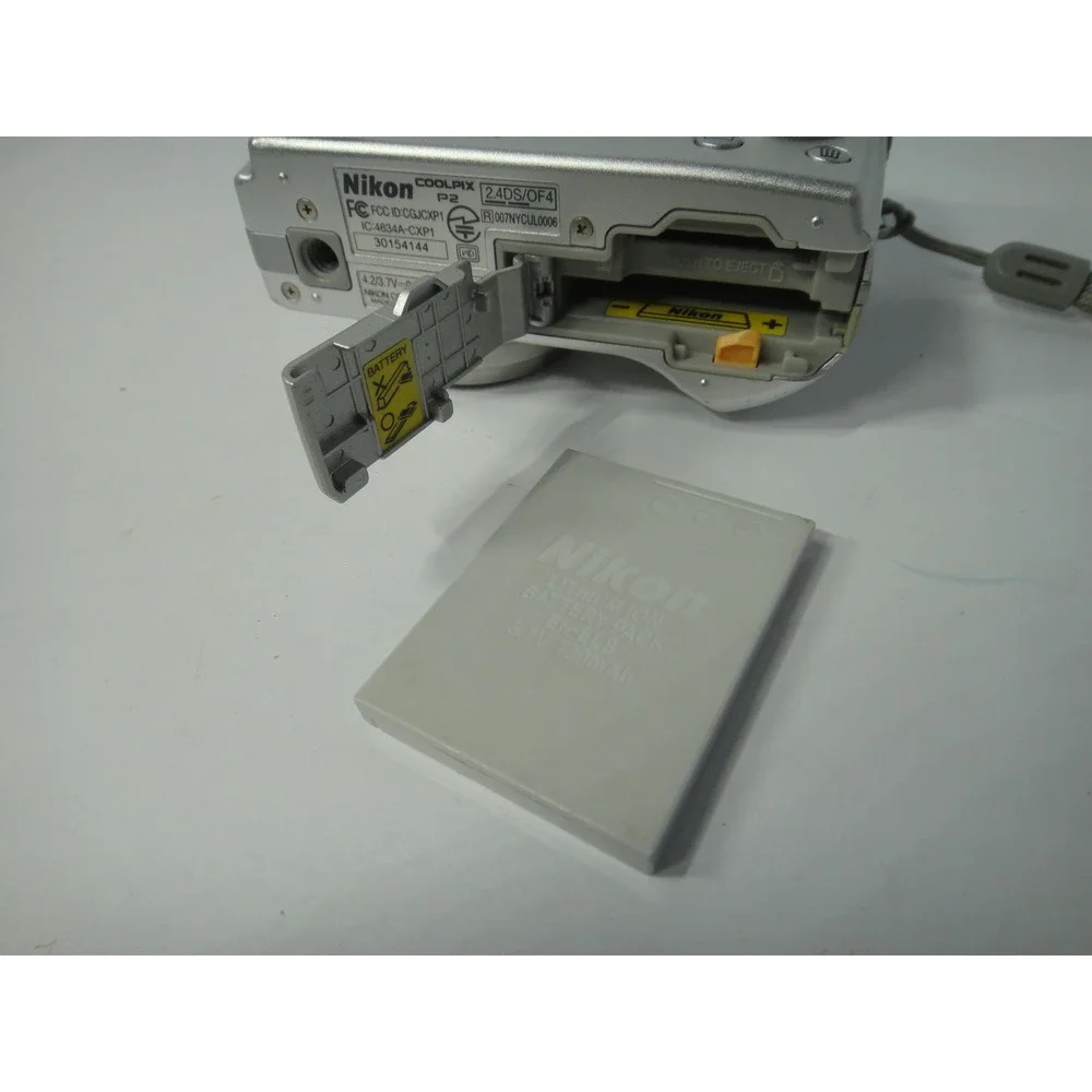 Nikon coolpix p2